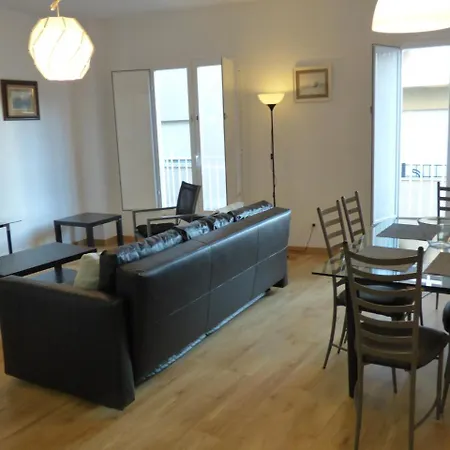 Viviendas Turisticas La Merced Apartment *